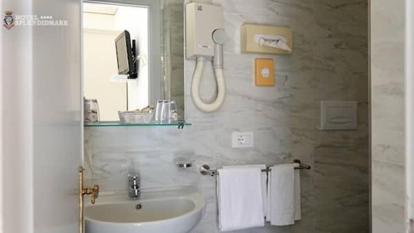 Hotel Splendid Mare لايقويليا المظهر الخارجي الصورة