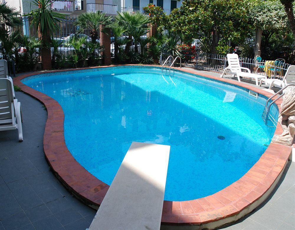 Hotel Splendid Mare لايقويليا المظهر الخارجي الصورة